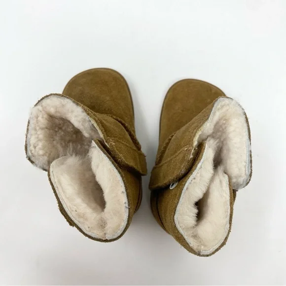 UGG Chestnut Boots Toddler Kids Size - Picture 6 of 7